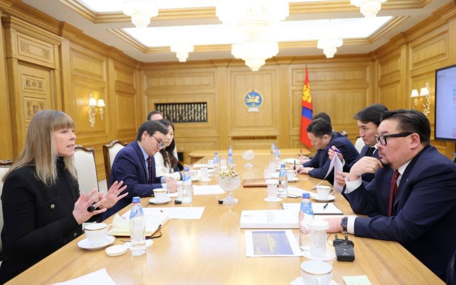 РИО ТИНТОД ТАВАН ШААРДЛАГА ТАВИВ